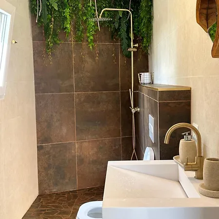 Krisant Gold Rural Luxury Privat Pool Villa